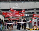 Cư dân Home City tuần hành phản đối chủ đầu tư