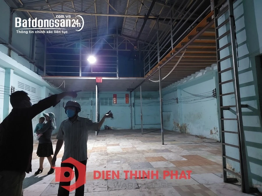 cho thuê: 3 nhà xưởng(160m-200m-300m) đường Hương Lộ 2