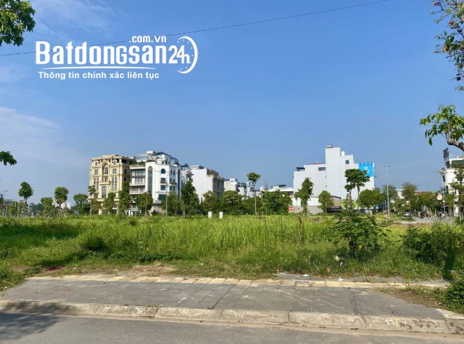 Đất TĐC Ngọc Thụy, Long Biên, 50m², Lô góc/Mặt đường 10m, KD đắc địa, giá 16.85 tỷ.