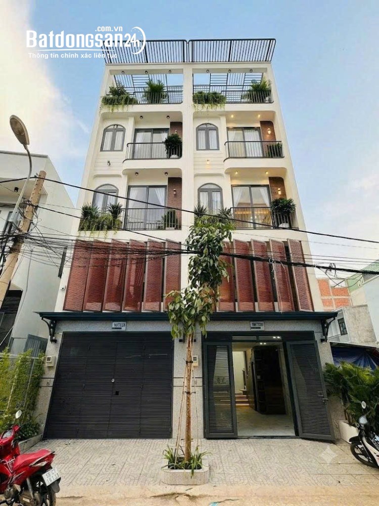 Nhà HXT gần Đại học Văn Lang, P.  An Nhơn, TP. HCM: 4,4m x 13,5m, 4 tầng + sân thượng, giá tốt.