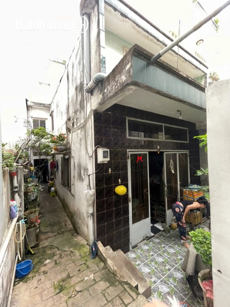 Bán nhà Quận 12 (Tân Thới Nhất), ngang 5,8m, xe hơi đỗ cửa, DT 75m2, giá 5 tỷ.