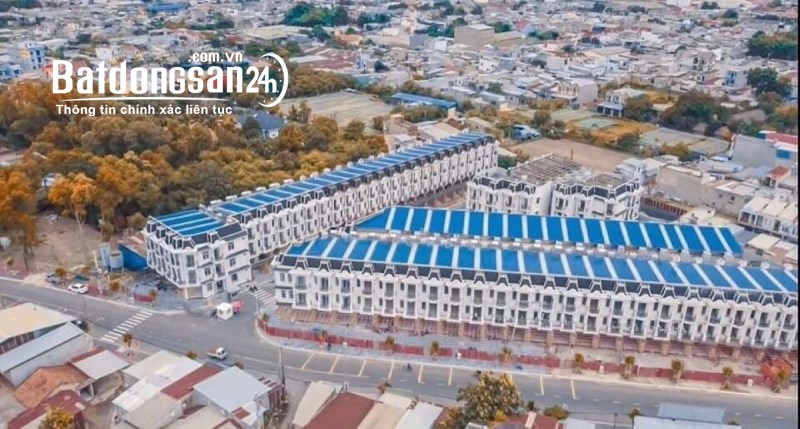 MỞ BÁN 74 CĂN NHÀ ROYAL TOWN THEO CHUẨN CHÂU ÂU GIÁ CHỈ 4,5 TỶ/CĂN