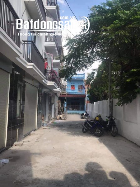 bán nhà mới 4 tầng đường Cách Mạng Tháng 8,tp Thái Nguyên,gần hồ Gia