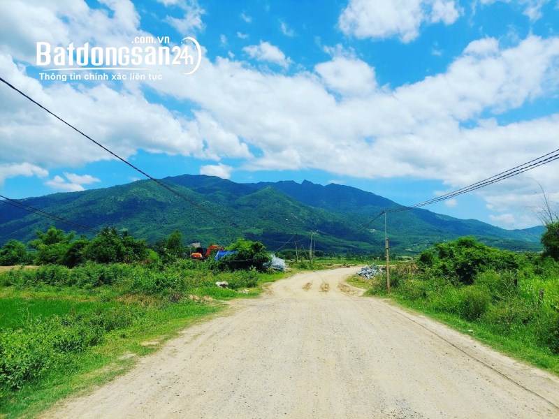 Đất suối dài 180m - Ninh Hưng