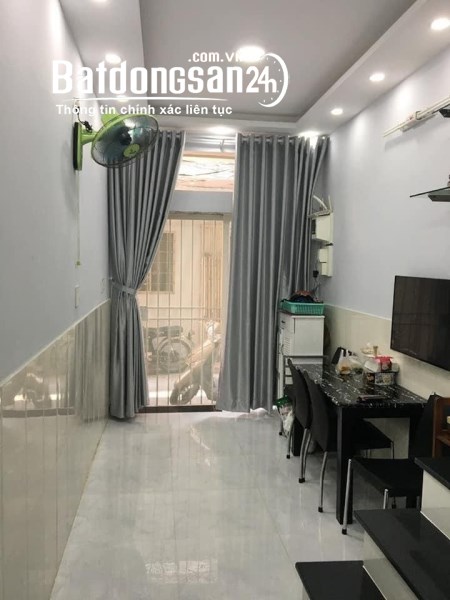 Bán Nhà Quận 5 Đường Trần Phú– Giá Siêu Rẻ - 18m2 – 3 Tầng - 3,45 tỷ