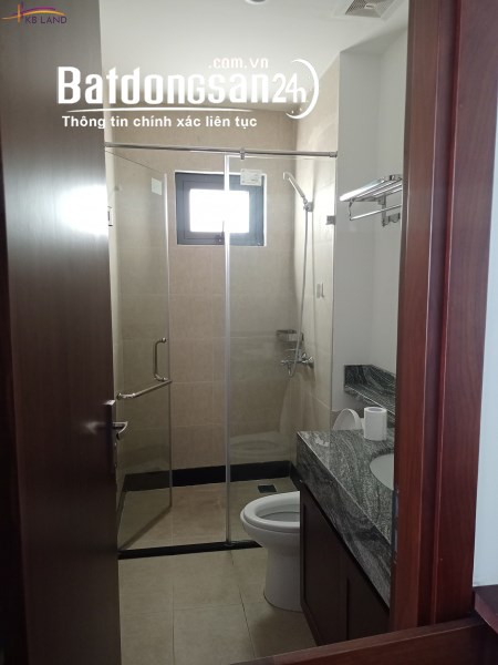 Bán CHDV Quảng Khánh, 96m2, 8T, 7 căn hộ, view hồ Tây, 800USD/phòng