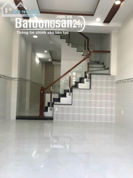 Ngộp Covid Cần Bán căn nhà 100m2 giá 1 tỷ 360 triệu bao sang tên, Sổ