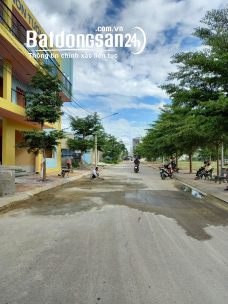 Bán lô đất sát khu An Nhơn Land, trung tâm An Nhơn đối diện công viên