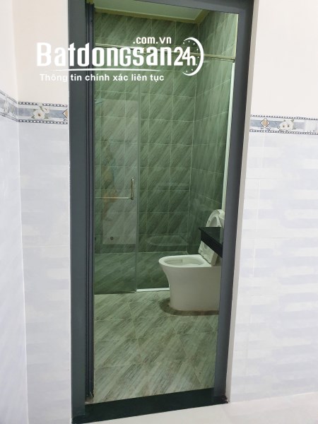 Chính Chủ Bán 2 Căn Nhà Vị Trí Đẹp Hot Nhất Thành phố Vĩnh Long 120m2