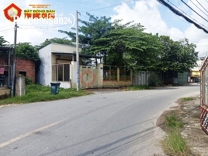 Bán nhà và 7 phòng trọ đường số 27 - 259m2 - 5x52 - xã Tân Thông Hội