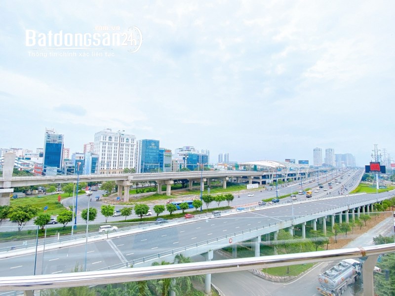 Cho thuê văn phòng tại khu Vinhomes Tân Cảng sàn trong suốt view 3