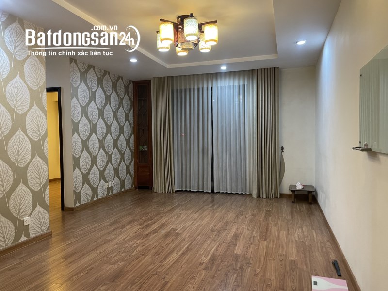 Gia đình mình cần cho thuê nhanh Times city 03 PN - đồ cơ bản- 110m2