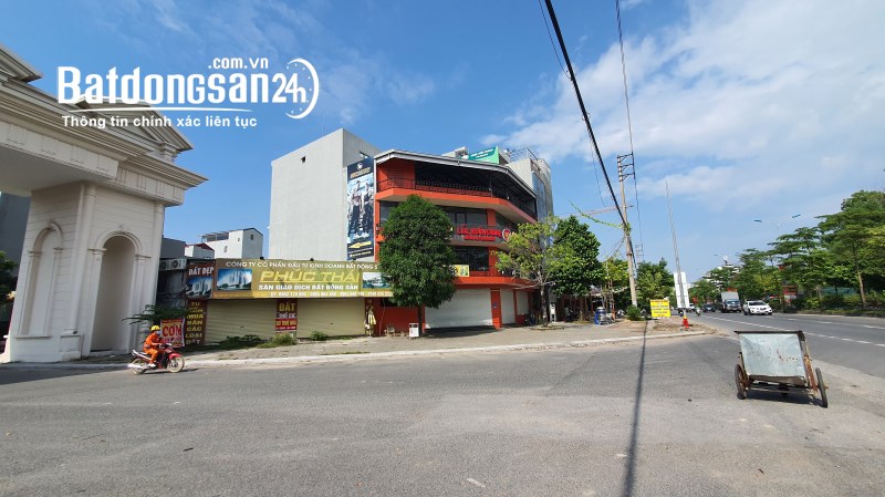 Liền kề Kim Chung Hinode, ngay lối cổng chào, mặt sau Shophouse, đối