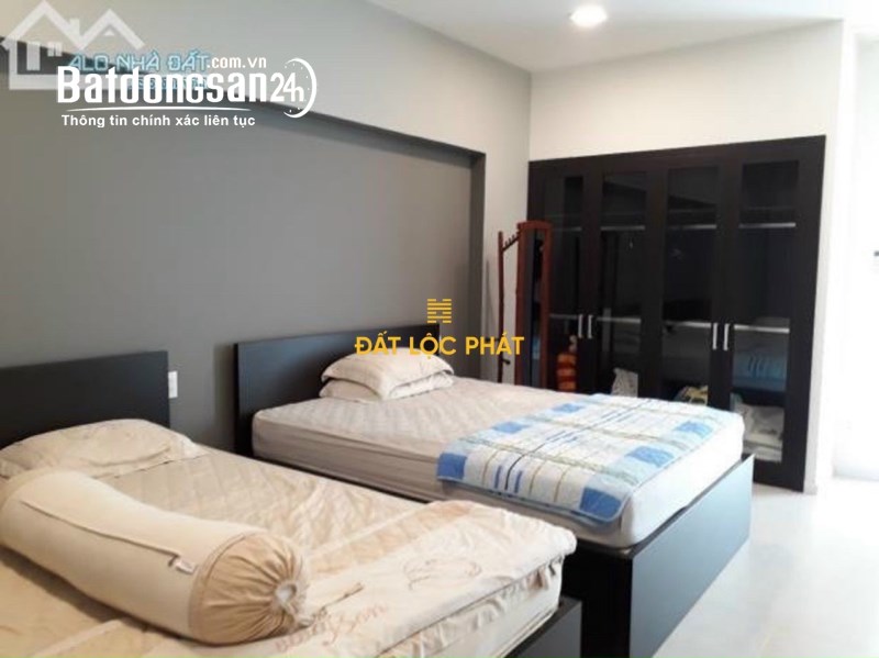 Nhà siêu đẹp giá rẻ hơn khu vực, kế chợ, 78m2, 4 tầng , sang trọng