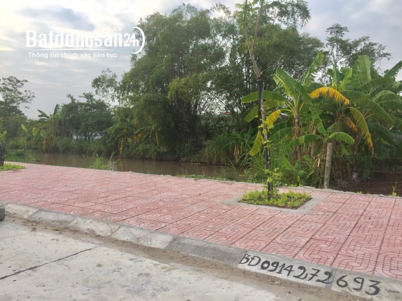 Bán Đất cùng dãy UBND xã Lưu Phương 117m2 giá 1,7 tỷ