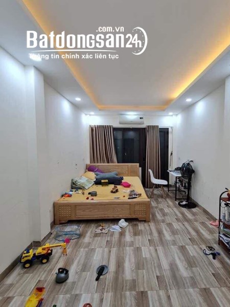 5.15 tỷ! Bán nhà Phùng Khoang, 50m2, MT 4m, nhà đẹp, p.lô. ô tô cực