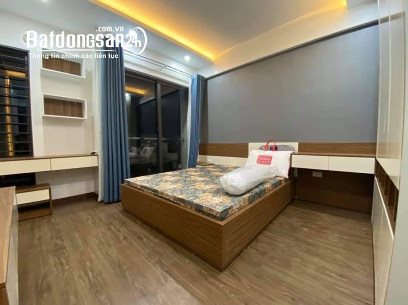 Chính chủ bán nhà Tân Mai, Hoàng Mai, 30m2, 5 tầng, ngõ thông, 3,5