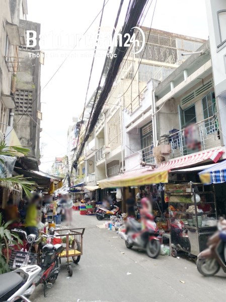 Nhà Bán: Mặt tiền chợ Nguyễn Thị Tần Phường 2 Quận 8