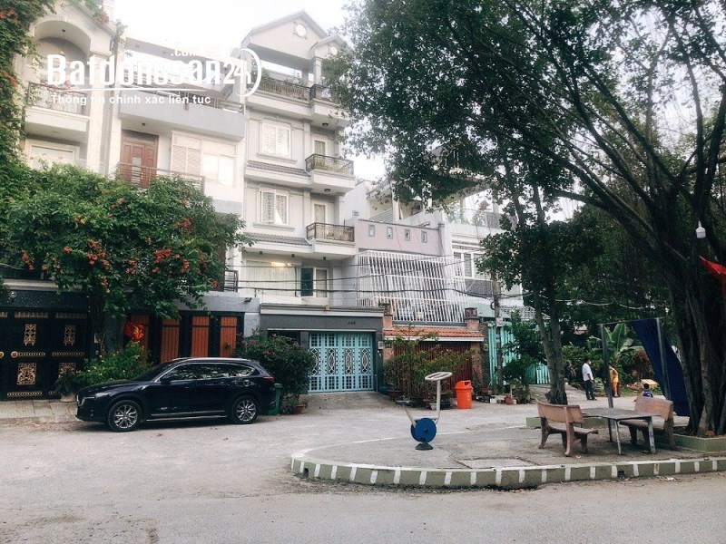 Khách ngộp cần ra gấp miếng đất Quận 7 phường Phú Thuận