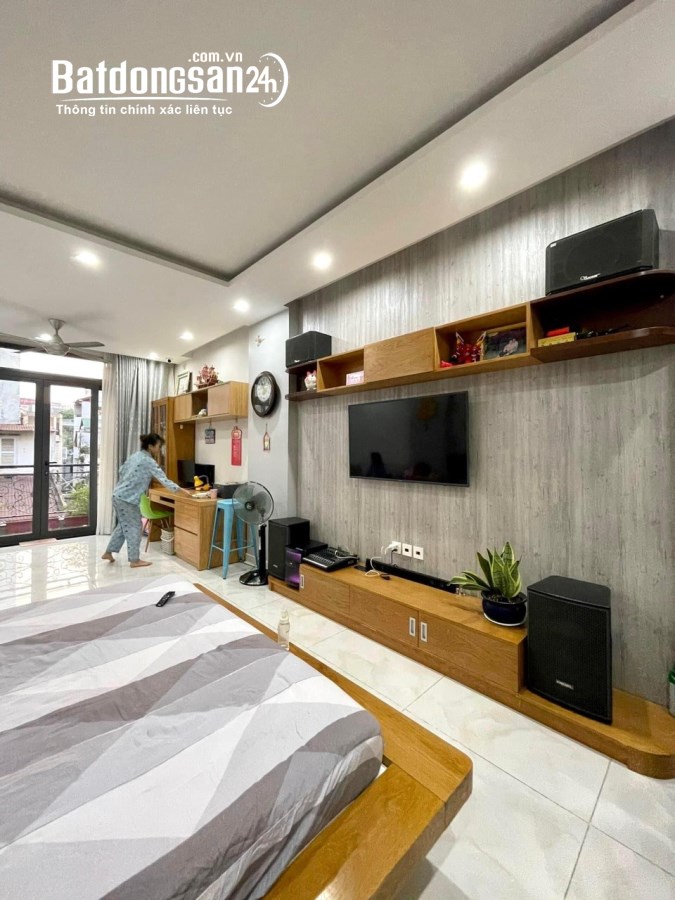 GẤP BÁN NHÀ HXH 5M NGUYỄN TRỌNG TUYỂN, PN, KHU DÂN TRÍ, FULL NT, 4 TẦNG, 69M2