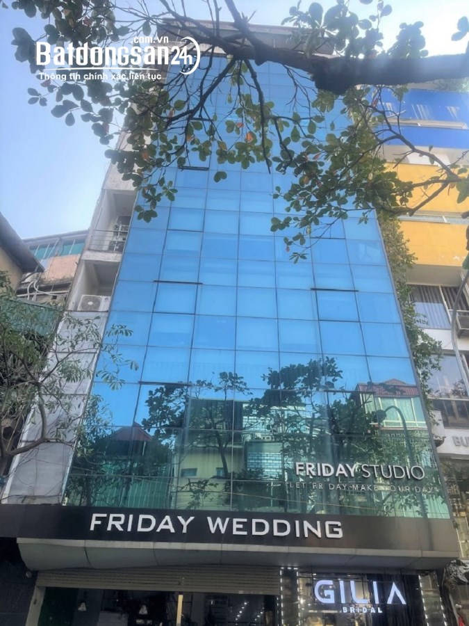 Bán tòa nhà phố Khuất Duy Tiến, Thanh Xuân. Hè 8m, 8 làn xe oto. 80m2 MT7m 6T 30Tỷ