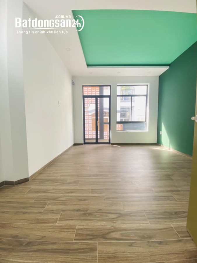 Chủ cần bán gấp nhà đẹp gần mặt tiền Bà Hạt, Q10, hẻm thông, 5 tầng, 3PN, 40m2, 9.2 t