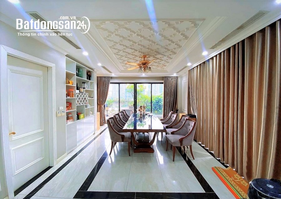 Bán nhà mặt hồ Phương Mai. Hè 2m, oto tránh. Thang máy, thông sàn, KD. 110m2 8T 30Tỷ