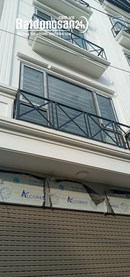 Nhà mới 4.5 Tầng 40m2 sổ Thượng Phúc, Tả Thanh Oai giá 2.33 Tỷ