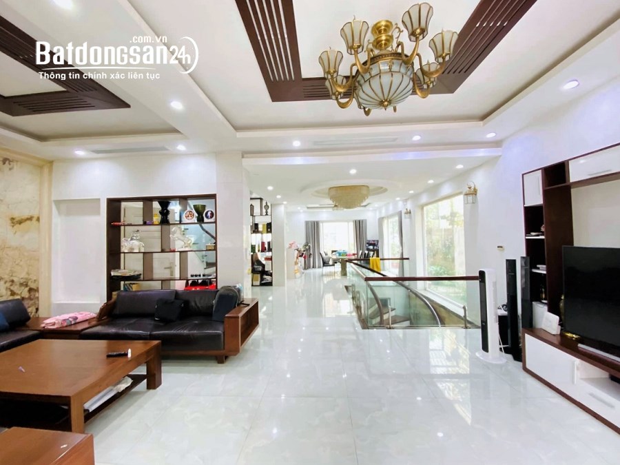 Bán nhà mặt phố Nguyễn Văn Lộc, Hà Đông. Hè 5m, 6 làn oto, Kinh doanh. 155m2 MT9m 40T