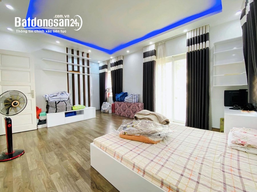 Bán nhà mặt phố Nguyễn Văn Lộc, Hà Đông. Hè 5m, 6 làn oto, Kinh doanh. 155m2 MT9m 40T