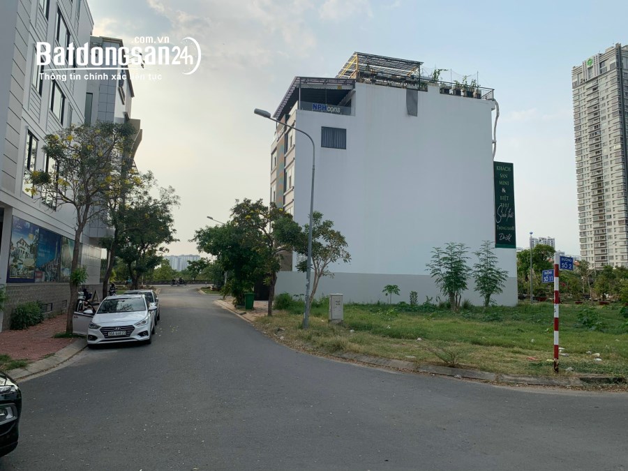 bán gấp lô góc 2 mt 14x18m khu sadaco ven sông phường tân phong Quận 7