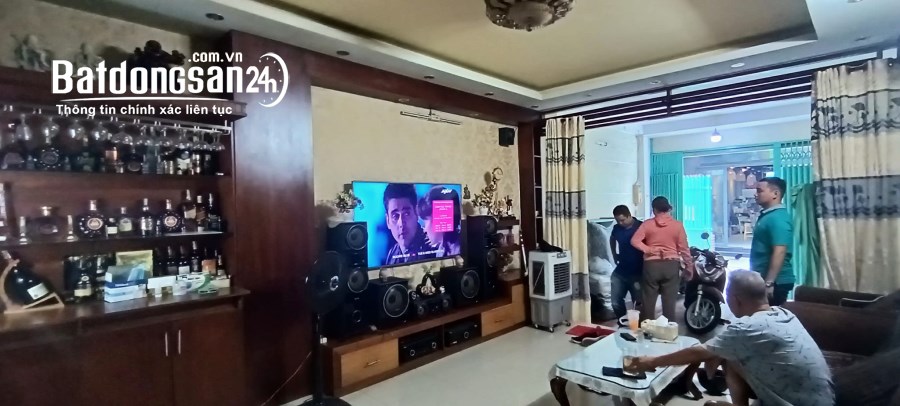 Xe hơi ngủ nhà, 4 tầng, SÁT MT Trần Quang Diệu, Q3 gần BV An Sinh, 5PN, 96m2 16.2 tỷ
