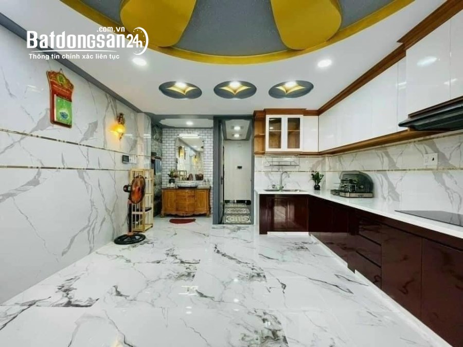 Siêu phẩm Phú nhuận, Lê Văn Sỹ, 10m HXH đua, trước nhà 2.9m, ngang 4.6m, 75m2, 7.5 tỷ