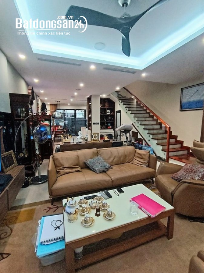 Bán nhà KĐT Tây Mỗ. Hè 4m, 3 oto tránh, view công viên. 100m2 4Tầng 8Tỷ