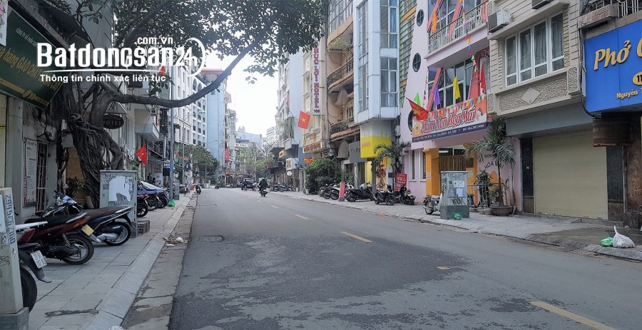 BÁN NHÀ PHỐ NGUYỄN TRƯỜNG TỘ, BA ĐÌNH. VỈA HÈ, OTO, KD. 100m2 x MT5.3m. Giá 33Tỷ