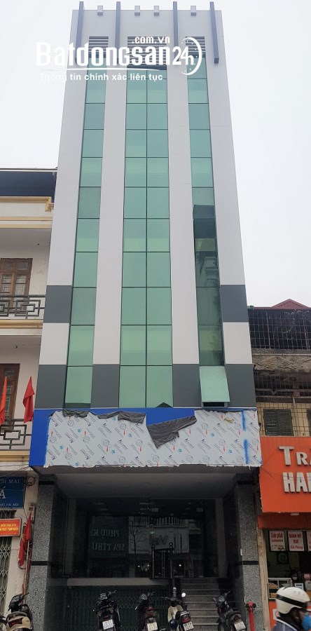 BÁN NHÀ PHỐ NGUYỄN TRƯỜNG TỘ, BA ĐÌNH. VỈA HÈ, OTO, KD. 100m2 x MT5.3m. Giá 33Tỷ