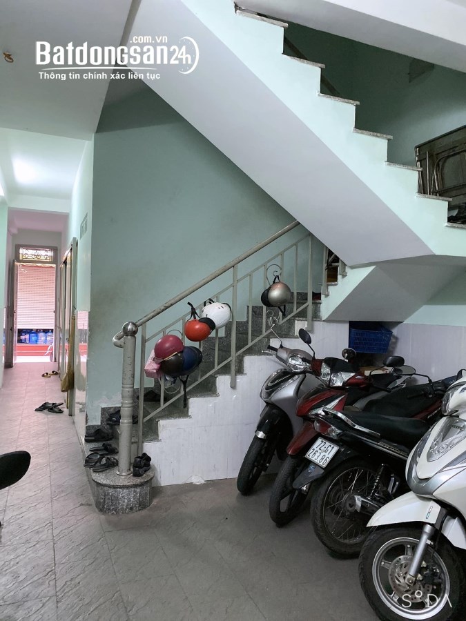 Bán gấp nhà 5 tầng HXH, đường 3.2, Q10, TN 40 triệu, 11PN, 11WC, nở hậu, 62m2, 10.6 t