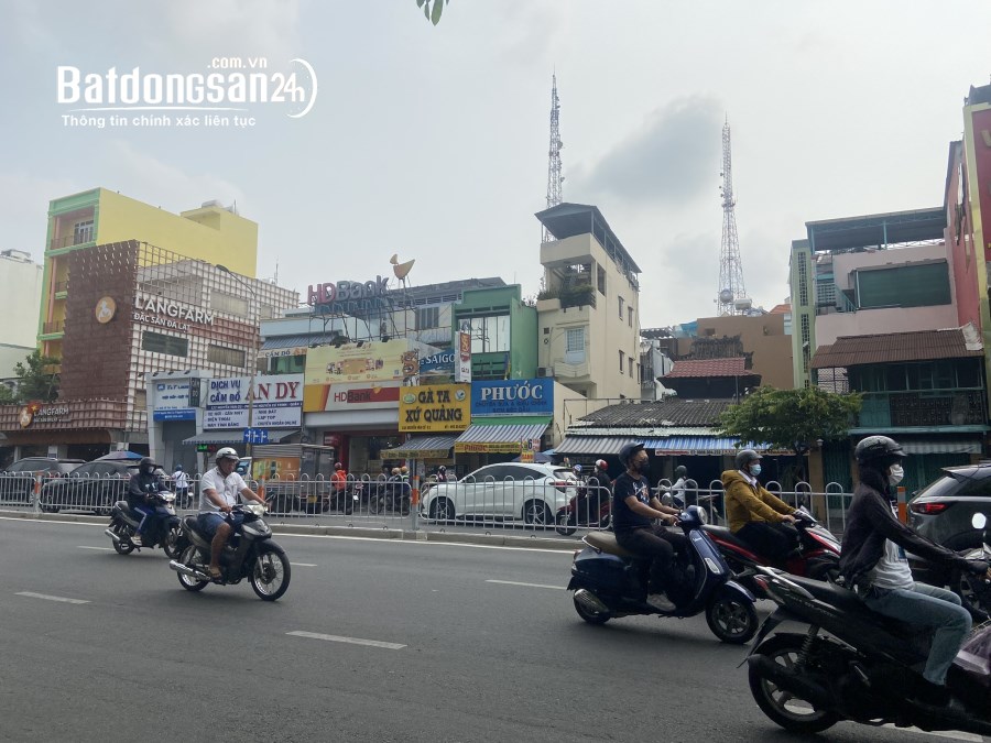 Bán nhà mặt phố Đường Lạc Long Quân, Phường 11, Quận Tân Bình