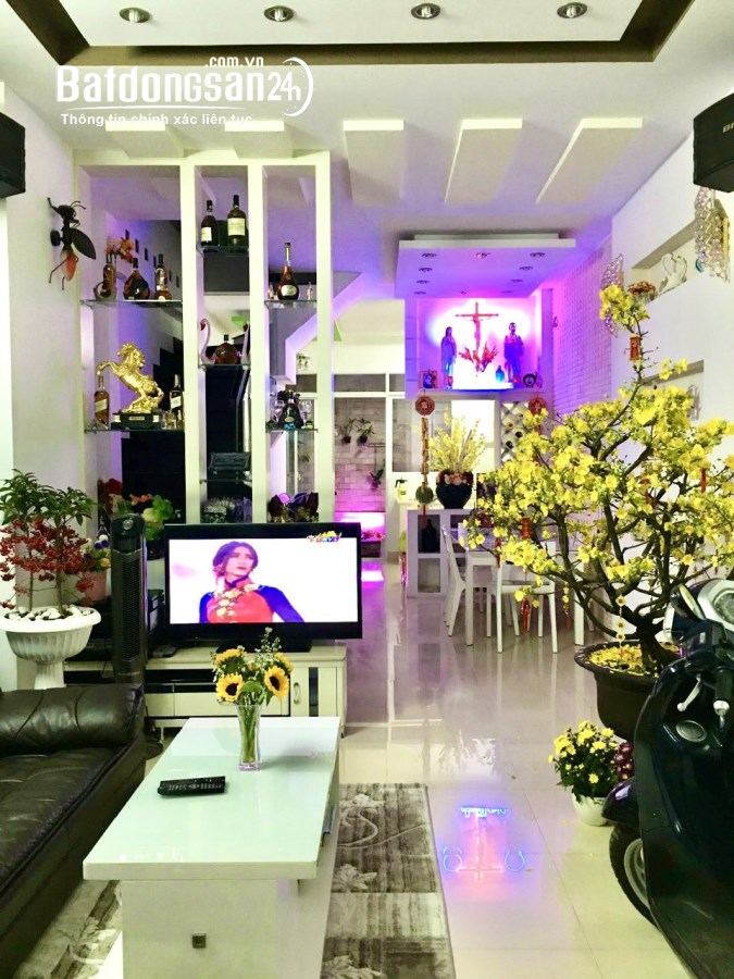 Bán nhà mặt phố Đường Phan Huy Ích, Phường 15, Quận Tân Bình