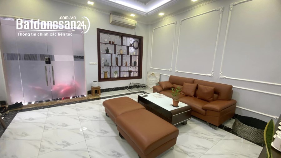 BÁN NHÀ ĐÊ LA THÀNH - ĐỐNG ĐA, 55M - 5 TẦNG - FULL NỘI THẤT, CHỈ 7 TỶ
