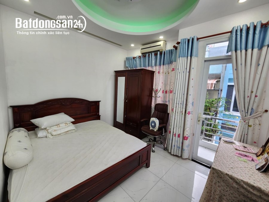 Nhà đẹp 5 tầng, HXH, sổ A4, Phan Đình Phùng, giáp Q1, an ninh, 4PN, 42m2, 8.2 tỷ