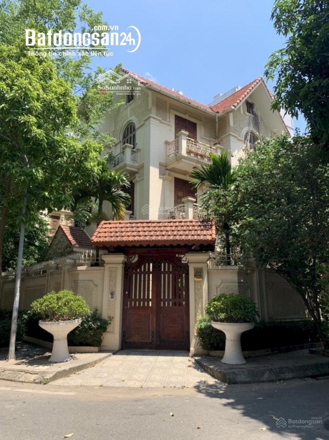 Cần cho thuê biệt thự đường Hàm Nghi, kđt Mỹ Đình 1, dt 163m x 3,5 tầng,lh 0989615665