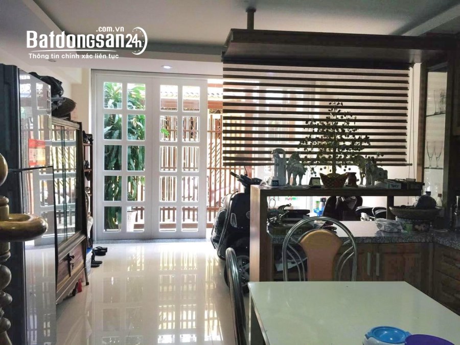 Nhà 4 tầng, 1 sẹc, HXH, Trần Quang Diệu, Q3, gần BV An Sinh sổ A4, 4PN, 42m2, 9.2 tỷ