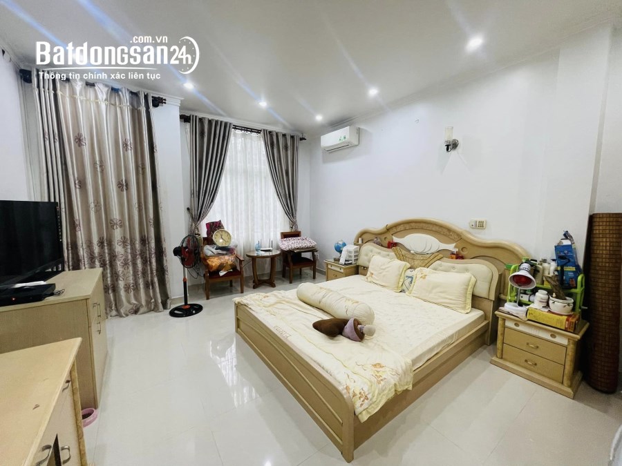 Nhà 6 tầng hiếm, gần MT Võ Văn Tần, Q3, hẻm thông, vừa ở vừa KD, sổ A4, 4PN 15.4 tỷ