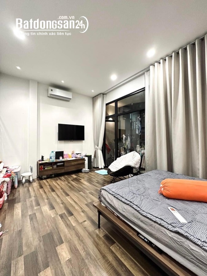 Bán nhà Đường Huỳnh Văn Bánh, Phường 13, Quận Phú Nhuận
