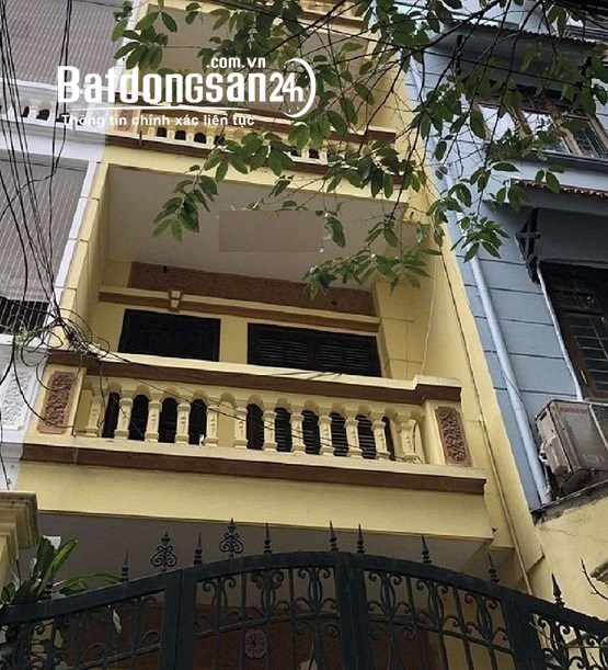 Nhà mặt ngõ 81 phố Nguyễn Phong Sắc - Diện tích 60m2 x 4 tầng ngõ rộng
