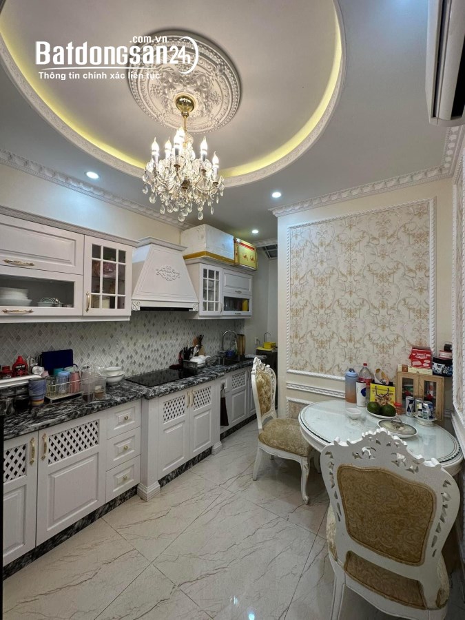 Siêu phẩm Châu âu, HXH gần MT Hòa Hảo, Q10, vừa ở vừa KD, 4 tầng, 6PN, 7WC, 41m2, 9.5