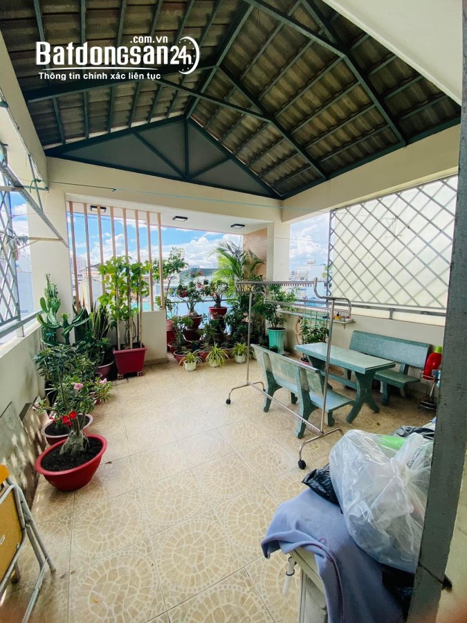 Bán gấp nhà đẹp 5 tầng Trường Sa, khu yên tĩnh, ngang 4.3m, 5PN, 62m2 nhỉnh 10 tỷ