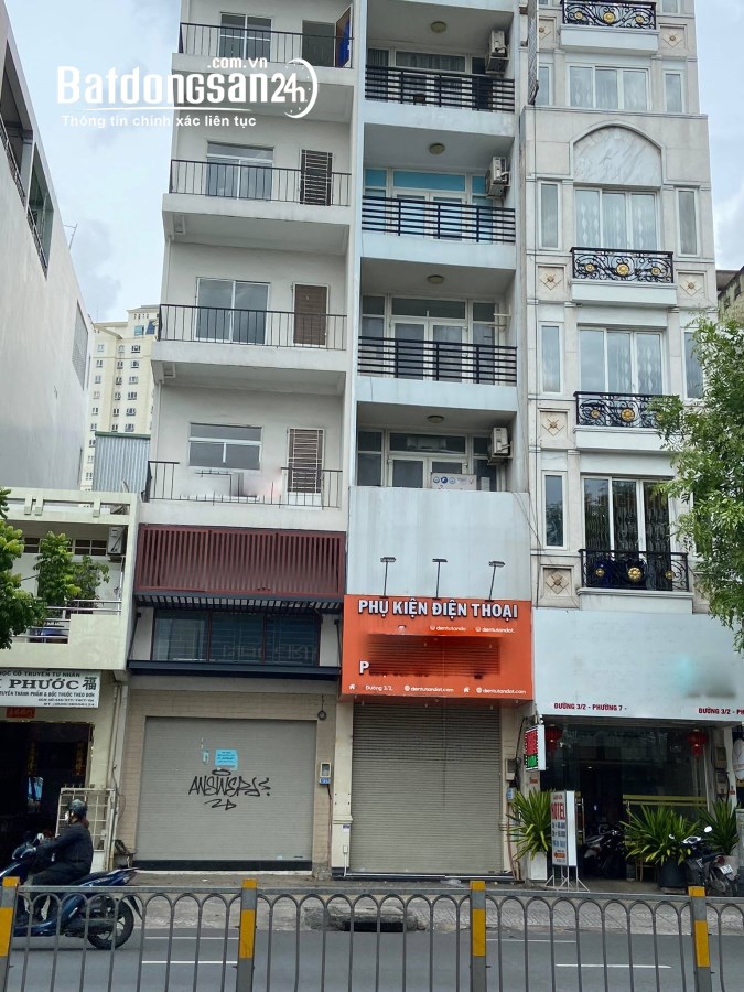 Bán nhà mặt phố Đường 3/2, Phường 10, Quận 10