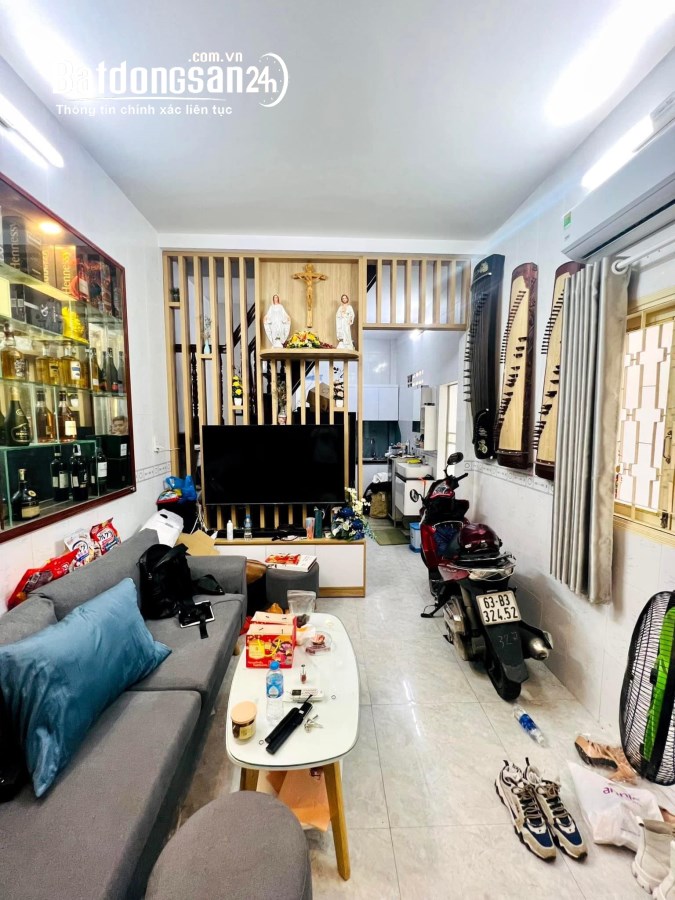Bán gấp nhà đẹp hẻm thông Nguyễn Đình Chiểu, Q3 khu dân trí 4 tầng, 3PN, sổ đẹp, 40m2